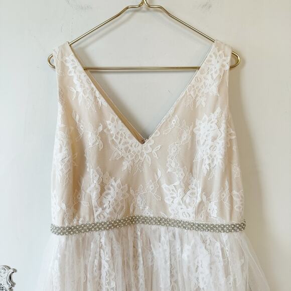 NWT Lulu’s Sweet Love Ivory Lace Tulle Beaded Maxi Dress 1X Wedding - Picture 6 of 13